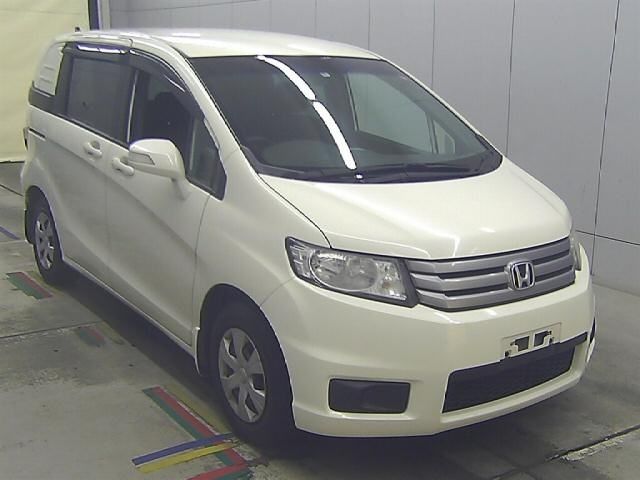 80173 HONDA FREED SPIKE GB3 2012 г. (Honda Kansai)